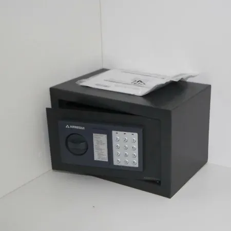 Апартаменти Luxury In First Line With Pool Адехе